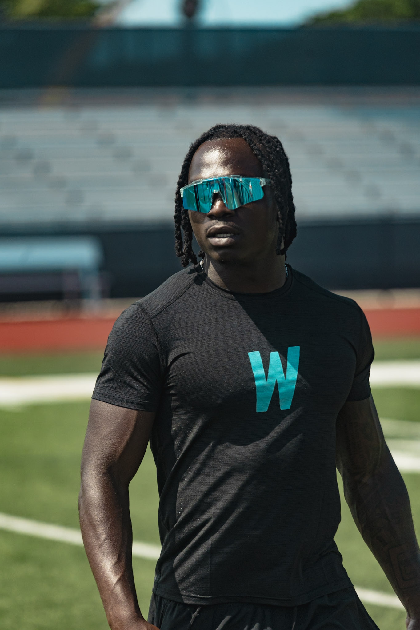 WeTrain trainer on the field at the youth football camp